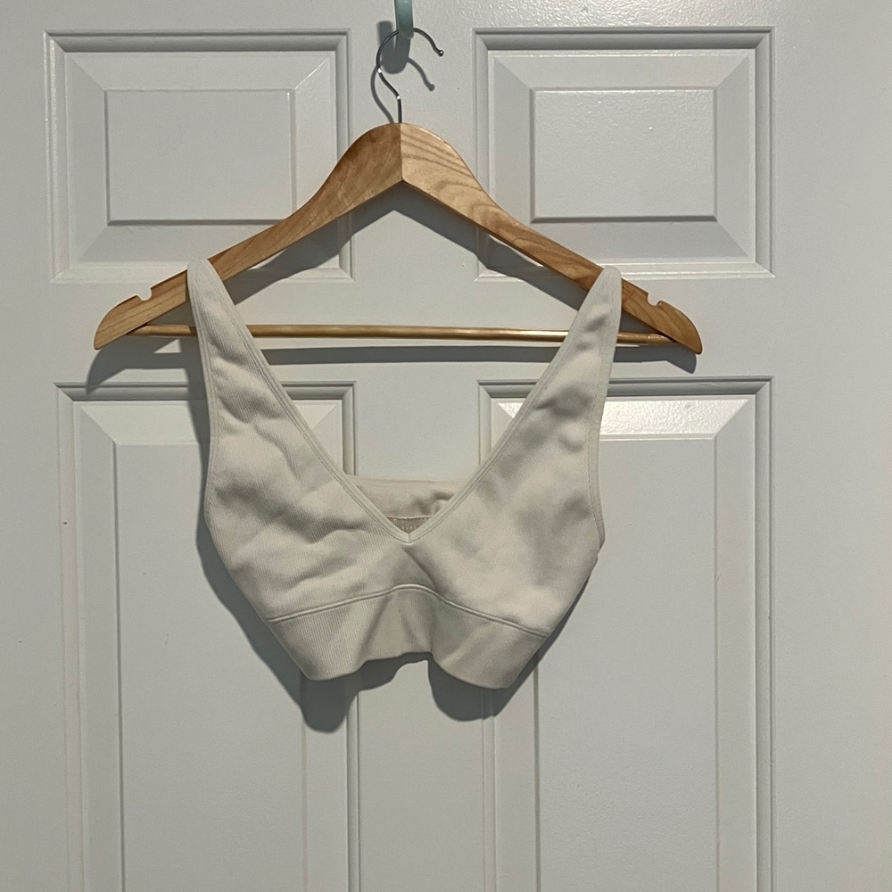 Abercrombie & Fitch Off-White Seamless Ribbed Bralette